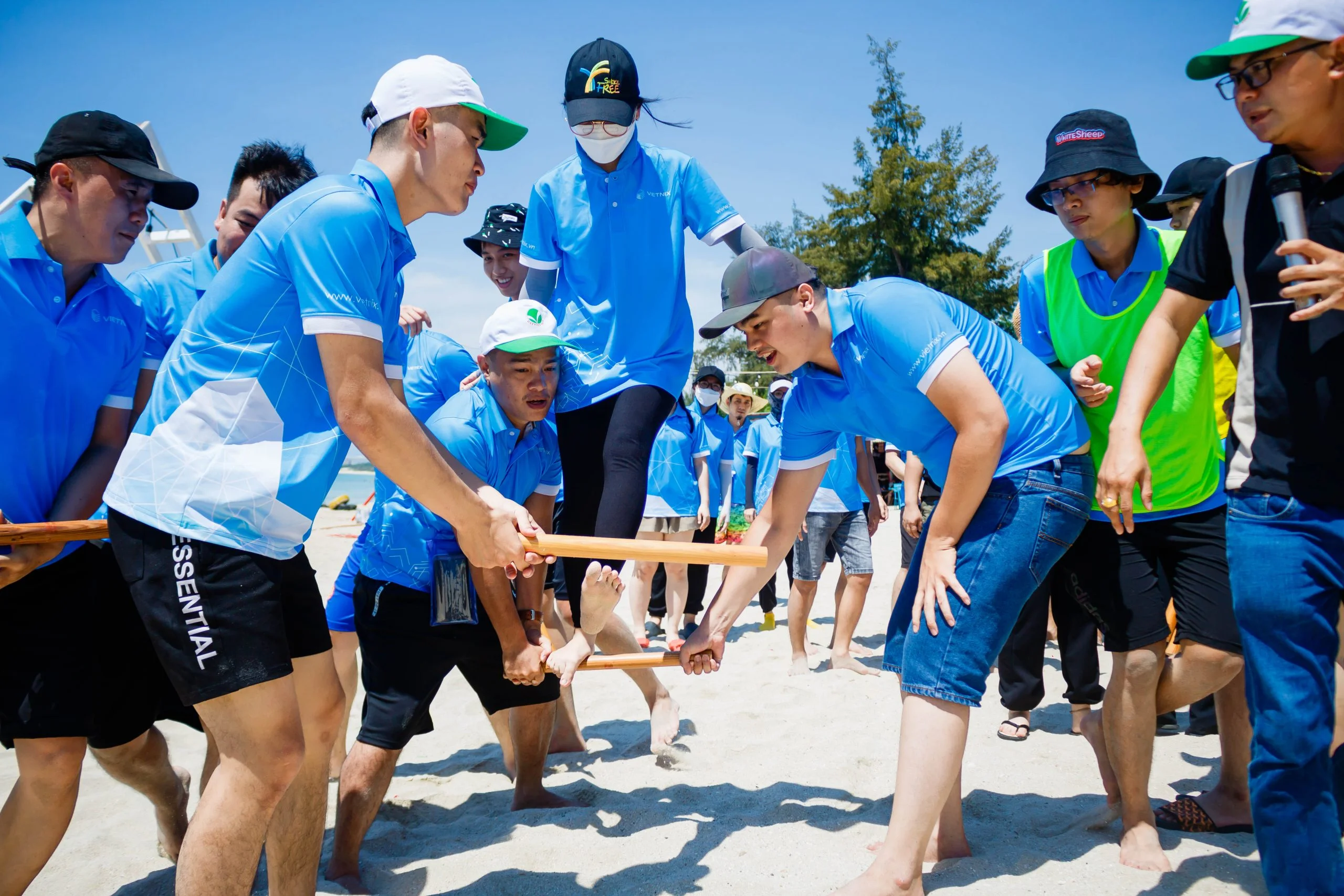 Chuỗi hoạt động teambuiding scaled