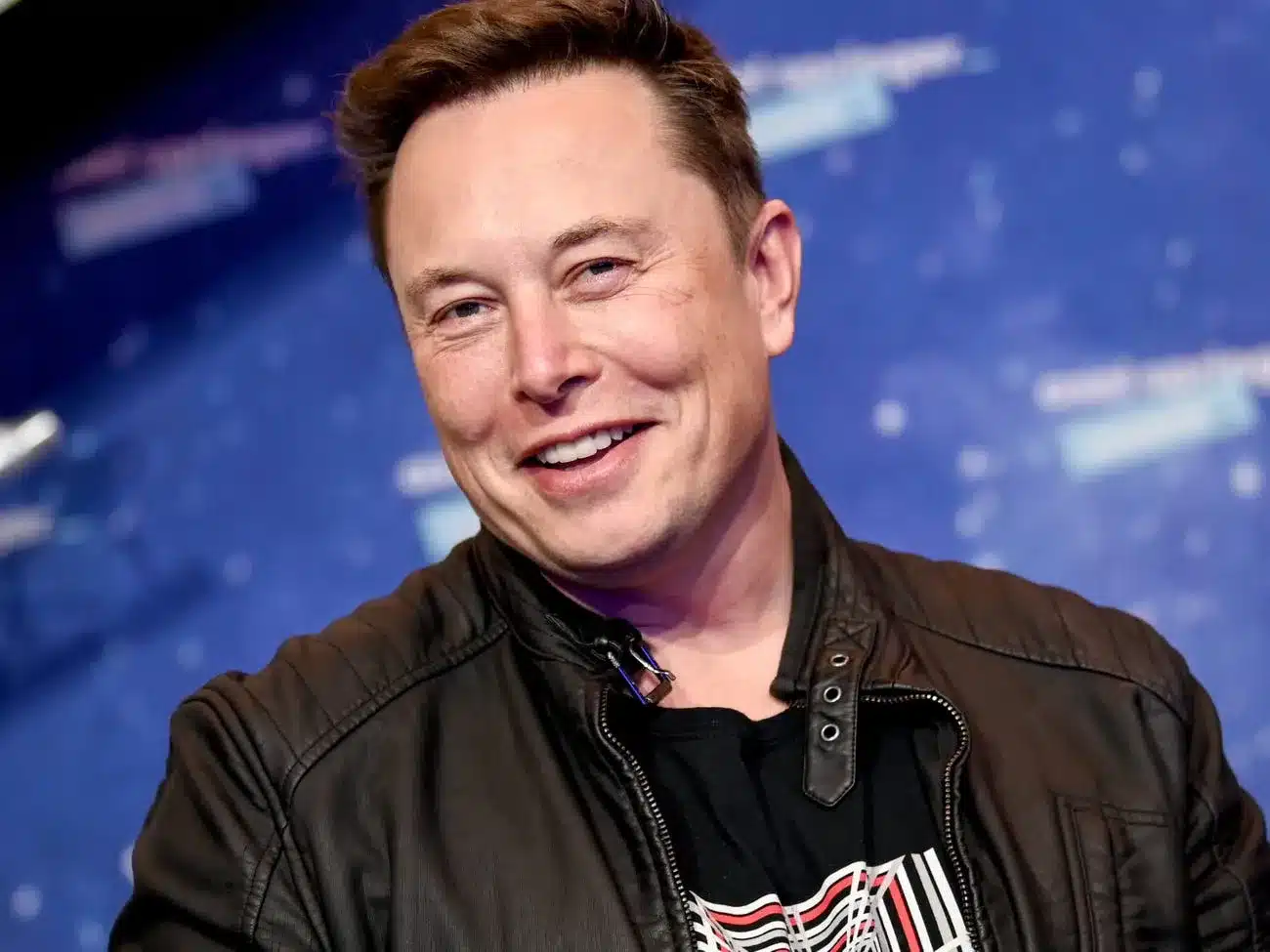 Elon Musk là ai? Cuộc đời gã tỷ phú giàu nhất thế giới