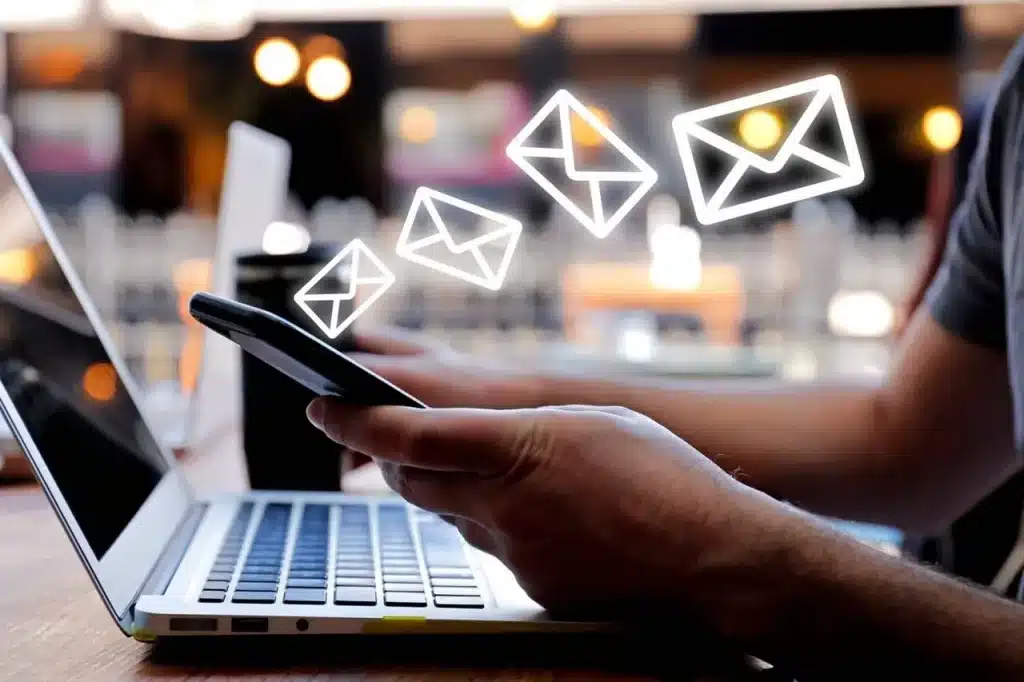 Khi nào nên sử dụng CC và BCC trong email?