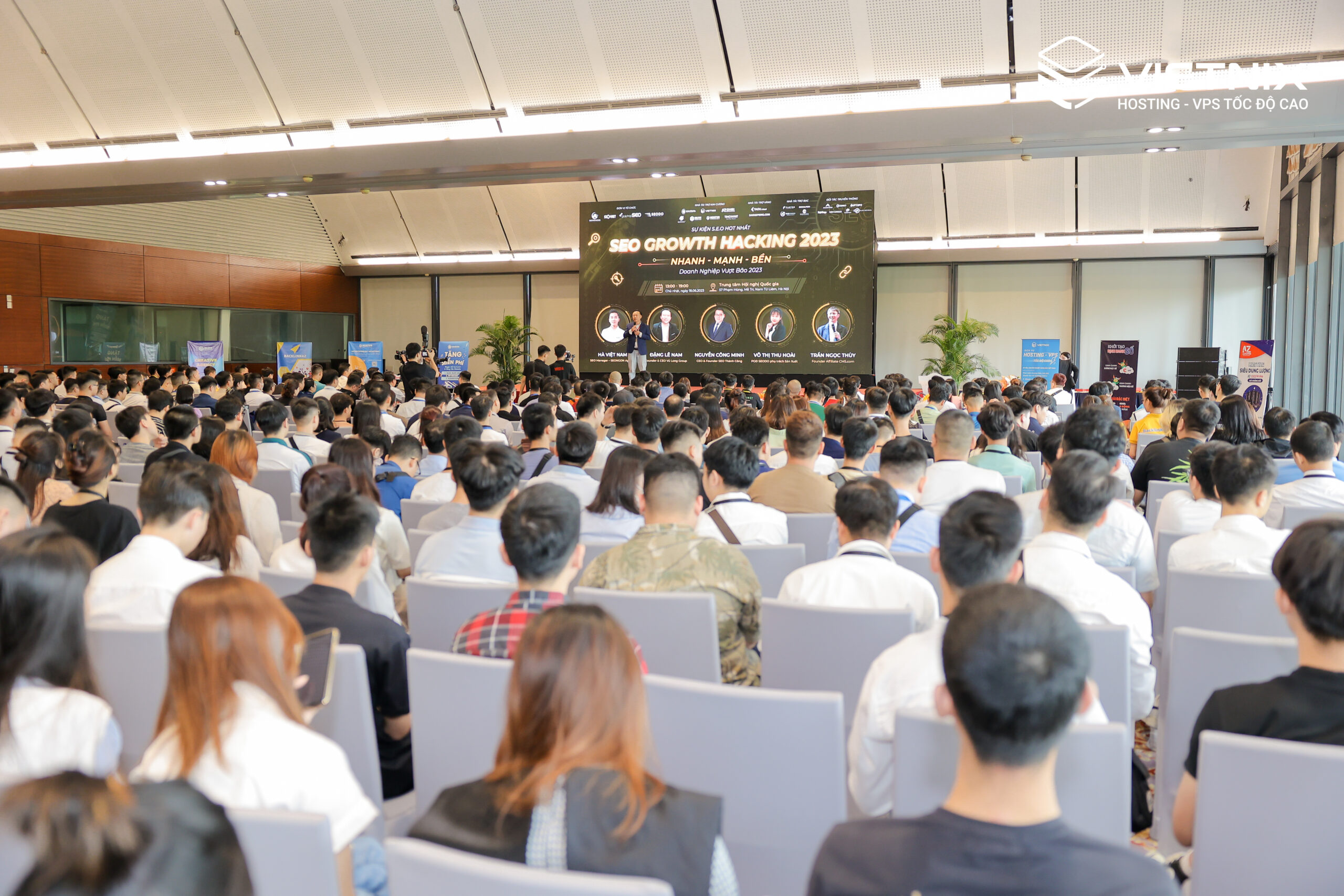 Vietnix - Nhà tài trợ Kim Cương sự kiện SEO Growth Hacking 2023 9 Vietnix SEOEvent 271 scaled