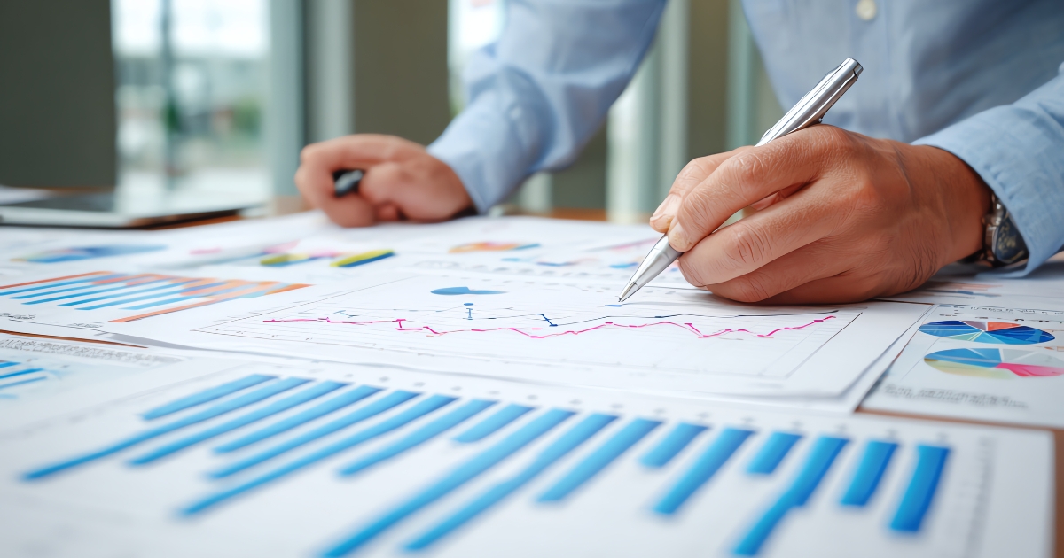 Theo dõi, phân tích và báo cáo hoạt động của website (Nguồn: Internet)