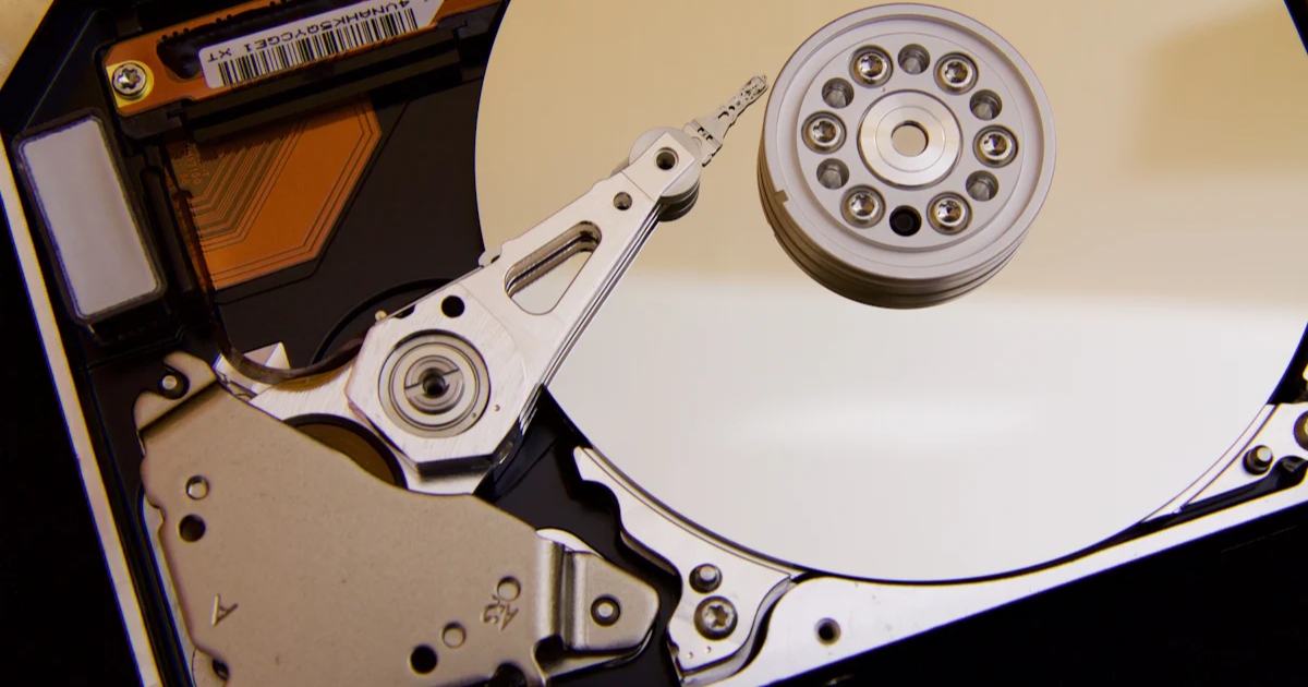 Secondary Storage đóng vai trò quan trọng trong việc đảm bảo an toàn dữ liệu (Nguồn: Internet)